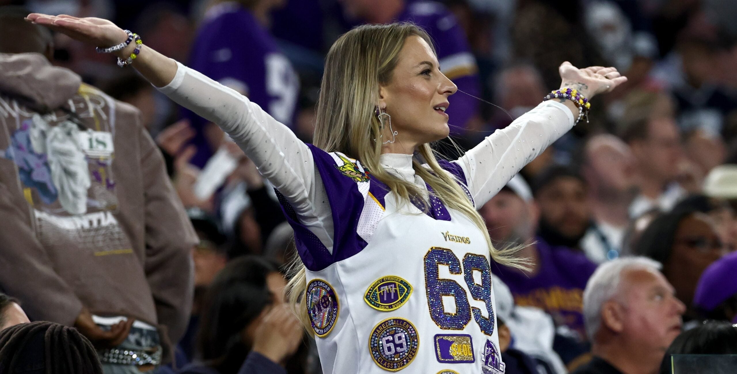 The Vikings’ Playoff Outlook | A 6-0 Football Team Look for Fireworks Instead of Fizzling — Edina Schools news